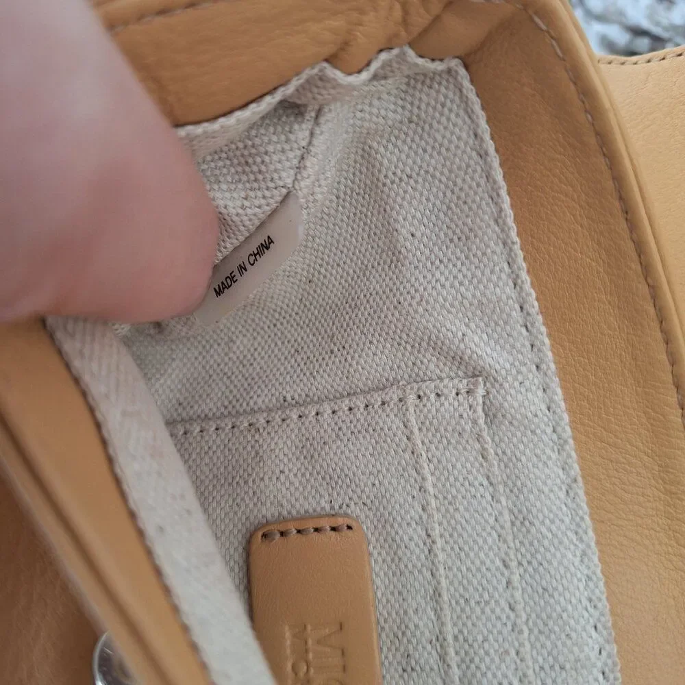 Michael Kors Beige leather purse clutch wristlet‎